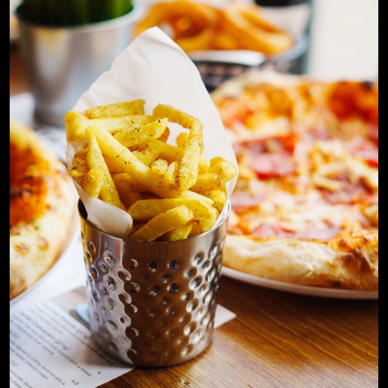 Stone-baked pizza and cocktails at Fizz n Flour, Canton, Cardiff
